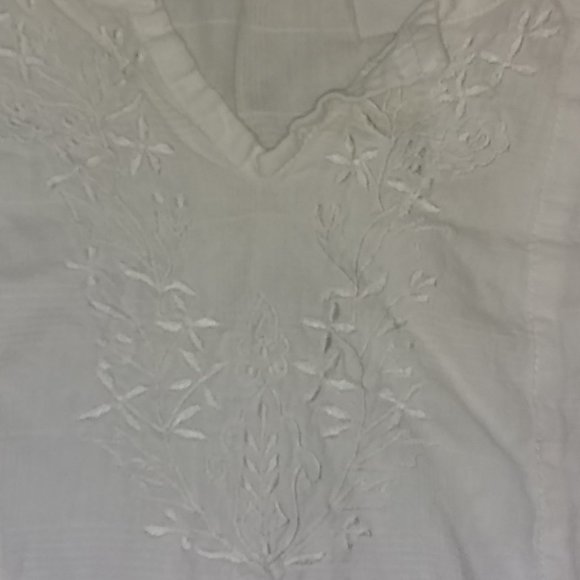 Oh! Mamma  Small Maternity embroidered top w tie - Picture 2 of 6